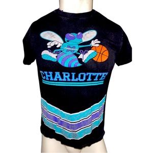 Charlotte Hornets Vintage Style T-Shirt : Hardwood Classics: Melo: NBA Retro